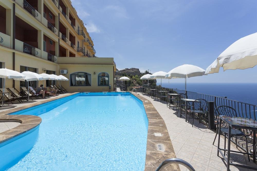 Hotel Sole Castello (Adults Only) Taormina Exteriör bild