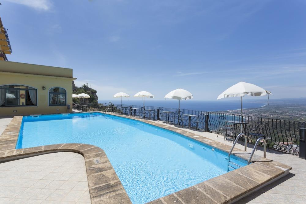 Hotel Sole Castello (Adults Only) Taormina Exteriör bild