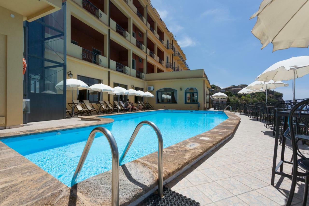 Hotel Sole Castello (Adults Only) Taormina Exteriör bild